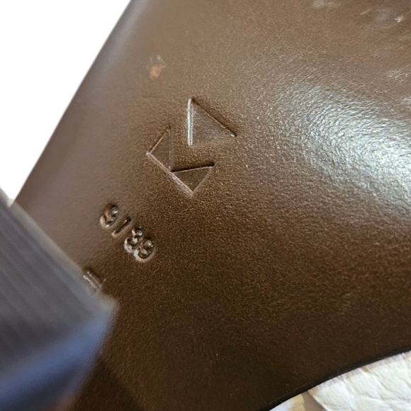 Mercedes Castillo Izar White Leather Heeled Asymmetrical Peep Toe Mules - Picture 8 of 8